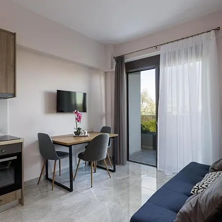 Aurora Suites Szálloda *