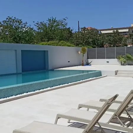מלון Aurora Suites חאניה